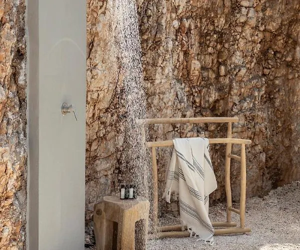 Pera Perou Unspoiled Luxury * Agia Efimia