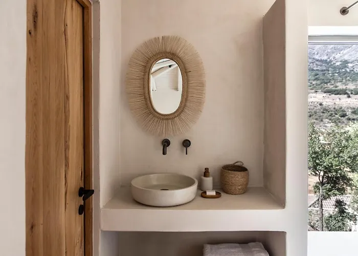 Pera Perou Unspoiled Luxury Agia Efimia