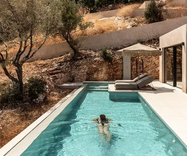 Pera Perou Unspoiled Luxury * Agia Efimia