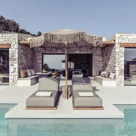 Pera Perou Unspoiled Luxury Agia Efimia
