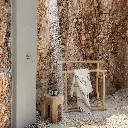 Pera Perou Unspoiled Luxury * Agia Efimia